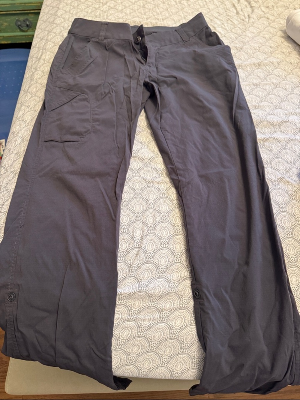 Marmot Women’s  Cargo hiking/casual Pants in Charcoal Gray